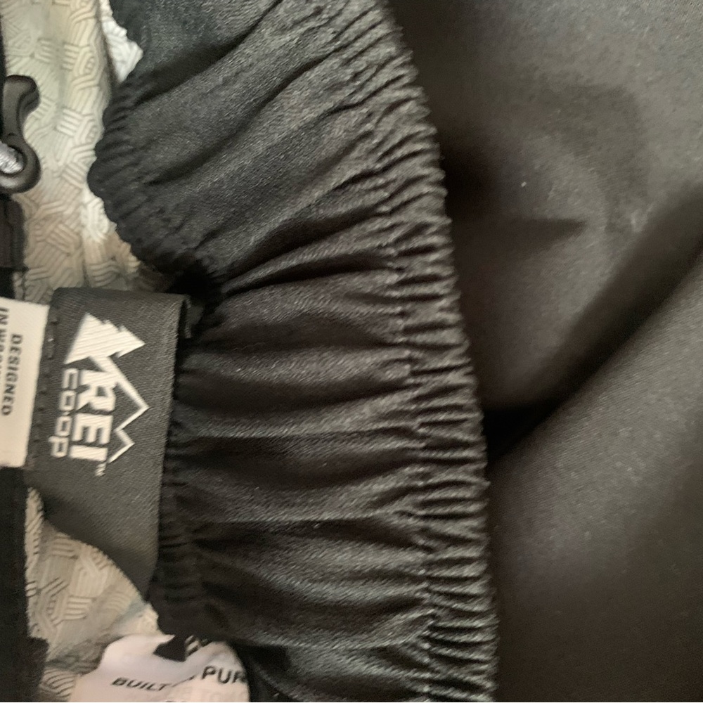 REI Peak 25L - Picture 4 of 4